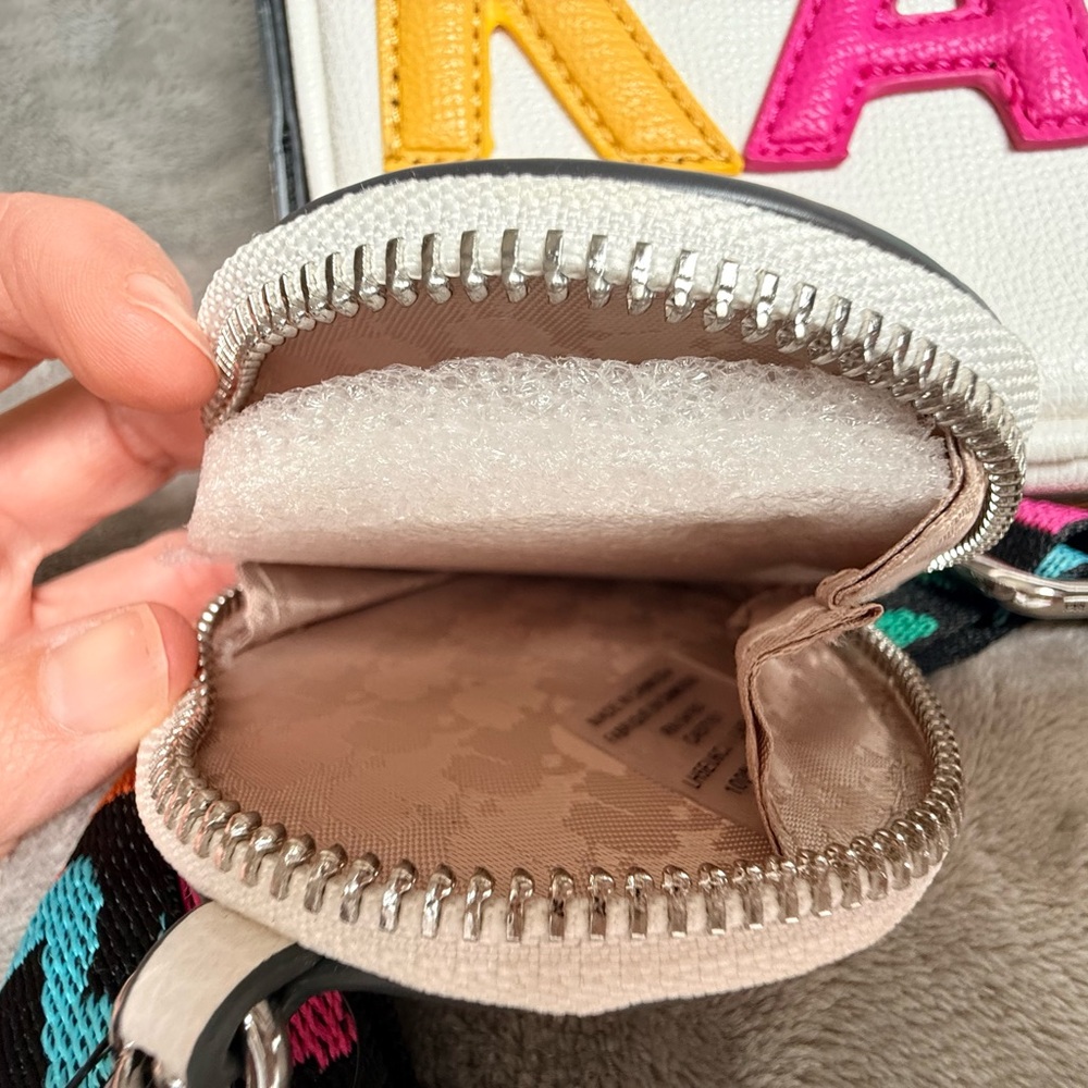 🕶️ Karl Lagerfeld Paris Maybelle Logo Camera Bag – White  NWOT w/ coin pouch - Picture 11 of 13